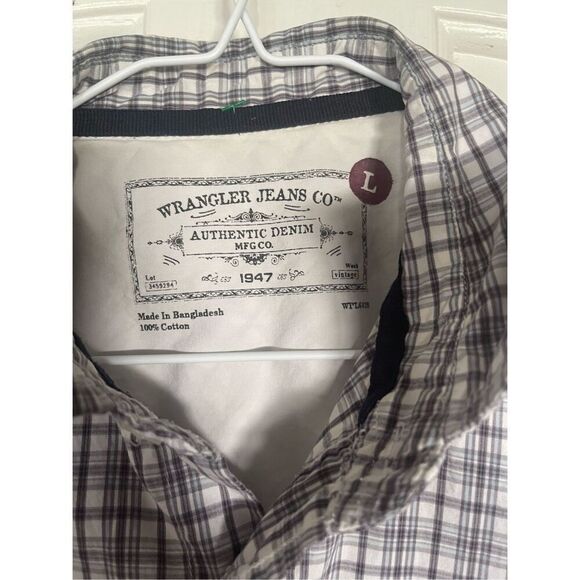 Wrangler Men's White & Gray Short Sleeve Plaid Button-Up Shirt Size L - Picture 11 of 11